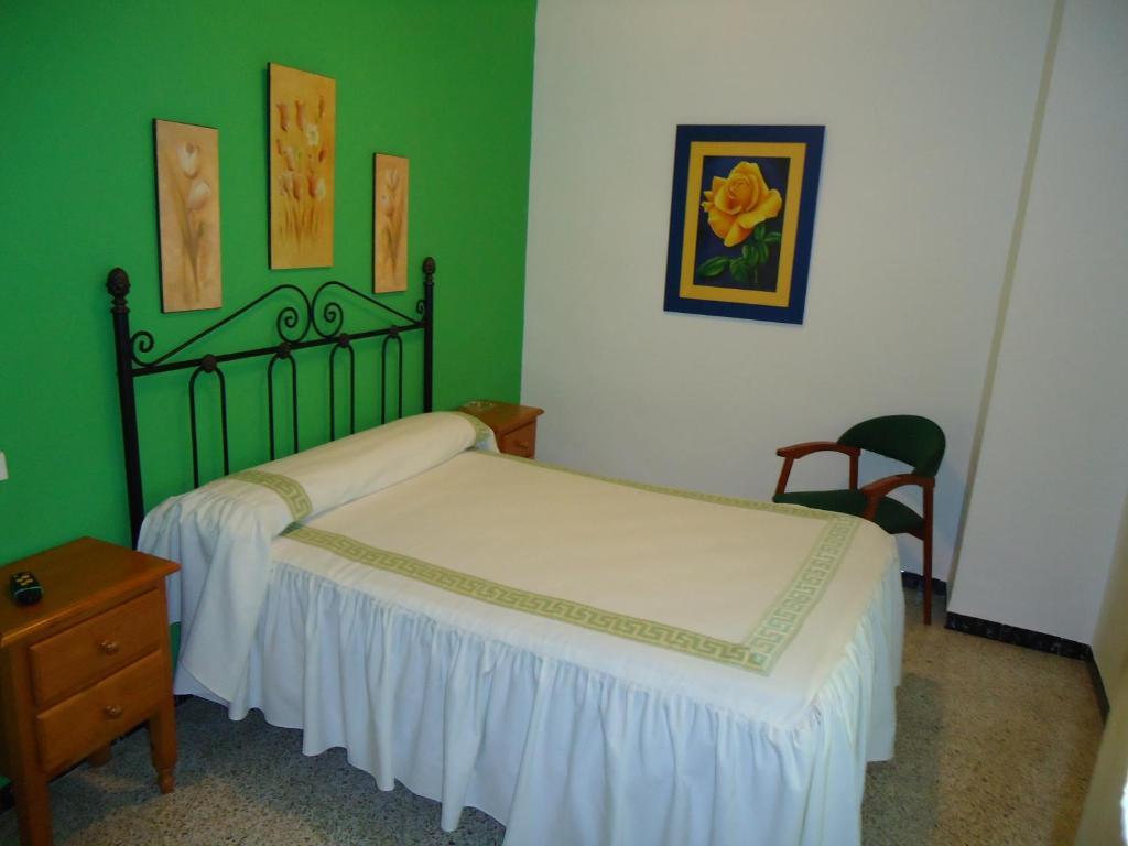 Hostal Los Claveles バエナ 部屋 写真